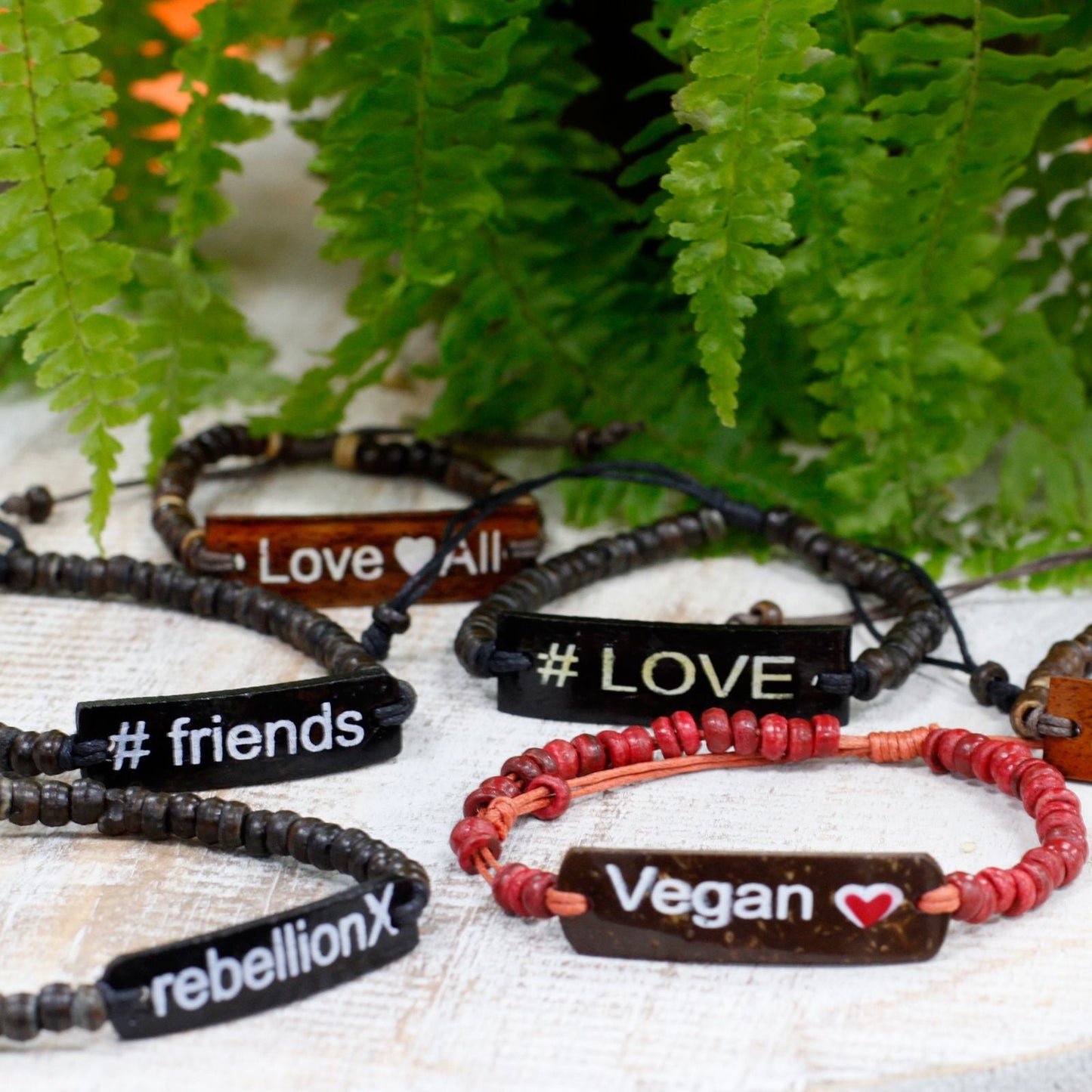 Coconut Wood Friends Bracelet – Adjustable bracelets with coconut wood tags, beaded cords and message plaques (#friends, Vegan), nature backdrop