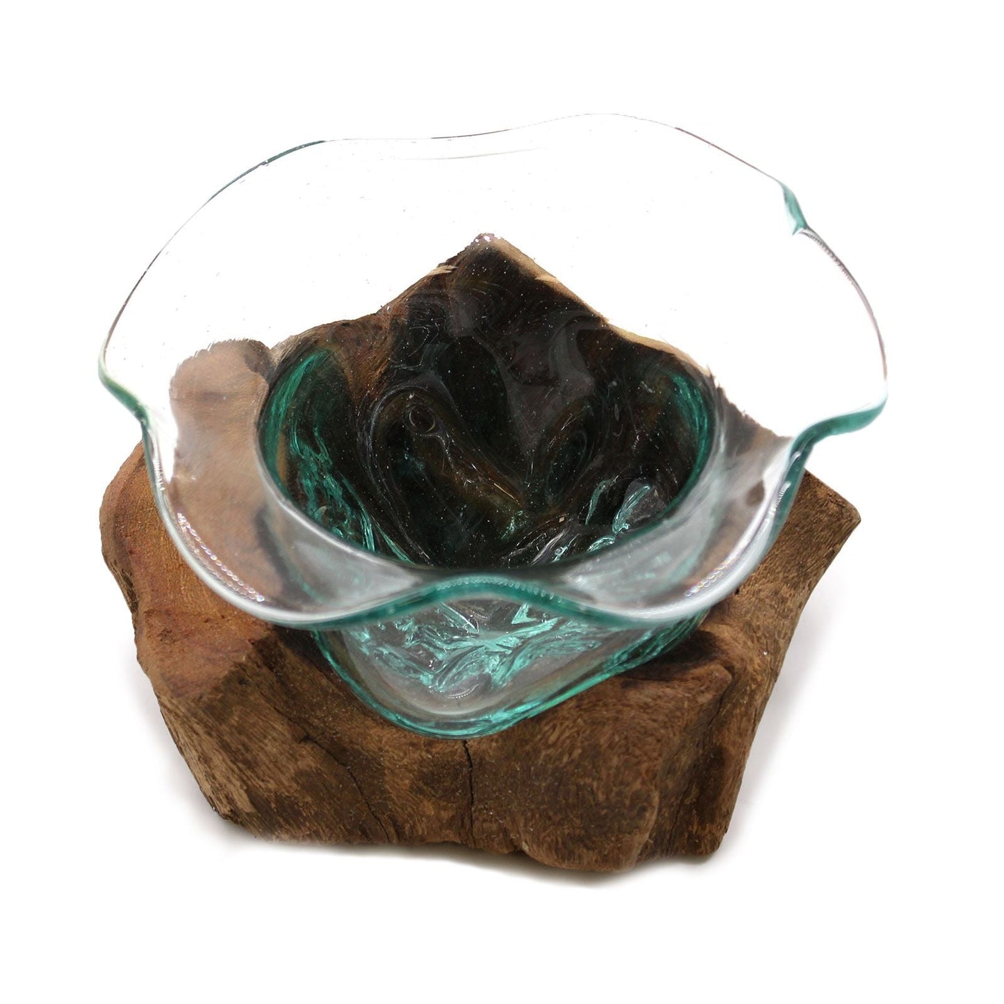 Alt Tag: Gamal Wood Molten Glass Bowl – 23x15 CM handblåst skål i återvunnet glas på naturlig bas i Gamal-trä, klar grön ton