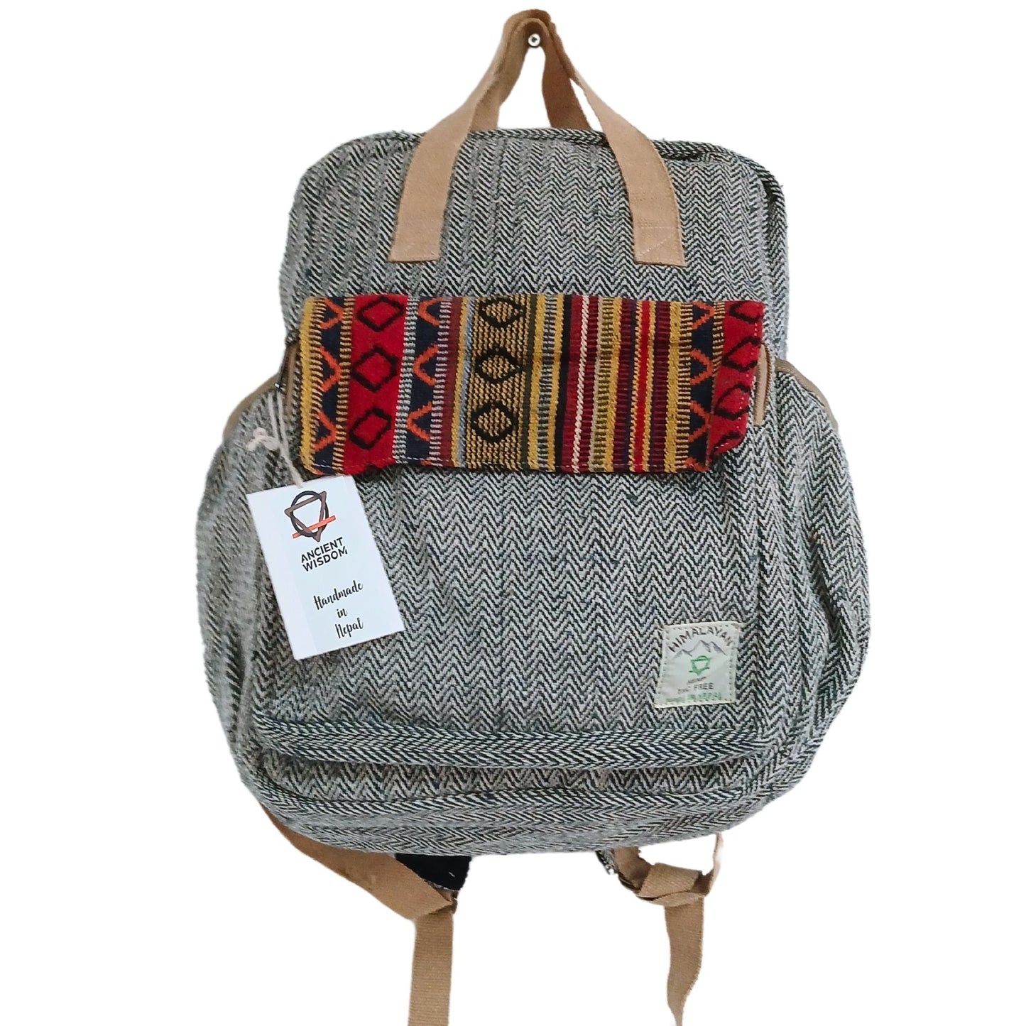 Hemp & Cotton Adventure Backpack – Annapurna Design mochila artesanal de cáñamo y algodón con bolsillo frontal y detalle tejido multicolor