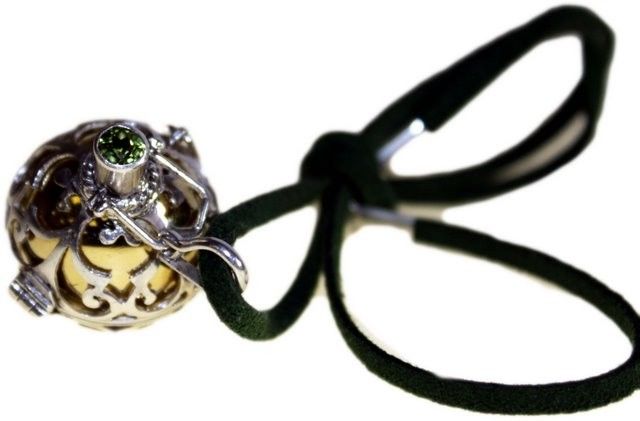 925 Silver Änglaklocka – Harmoniserande klang 23MM änglaklock-hänge i 925 silver med svart snöre