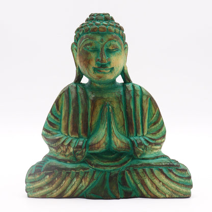 Alt Tag: Albasia Wood Feng Shui Buddha Set – Mandala Green figura de Buda en madera con acabado verde, manos en oración, vista frontal