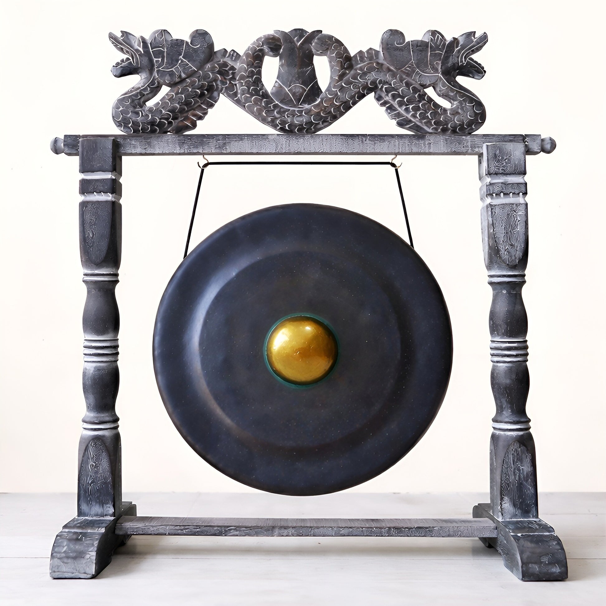 Albasia-Holz Gong-Ständer (Mittel) – 50CM Schwarz mit geschnitztem Drachen-Top und hängendem schwarzen Gong