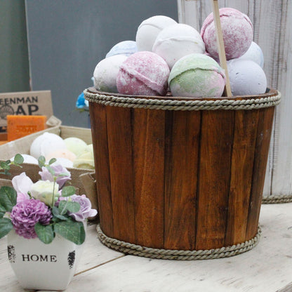 Albasia Wood Nautical Display Tub – 21x29 CM wooden retail display tub with rope trim, holding decorative bath bombs on tabletop