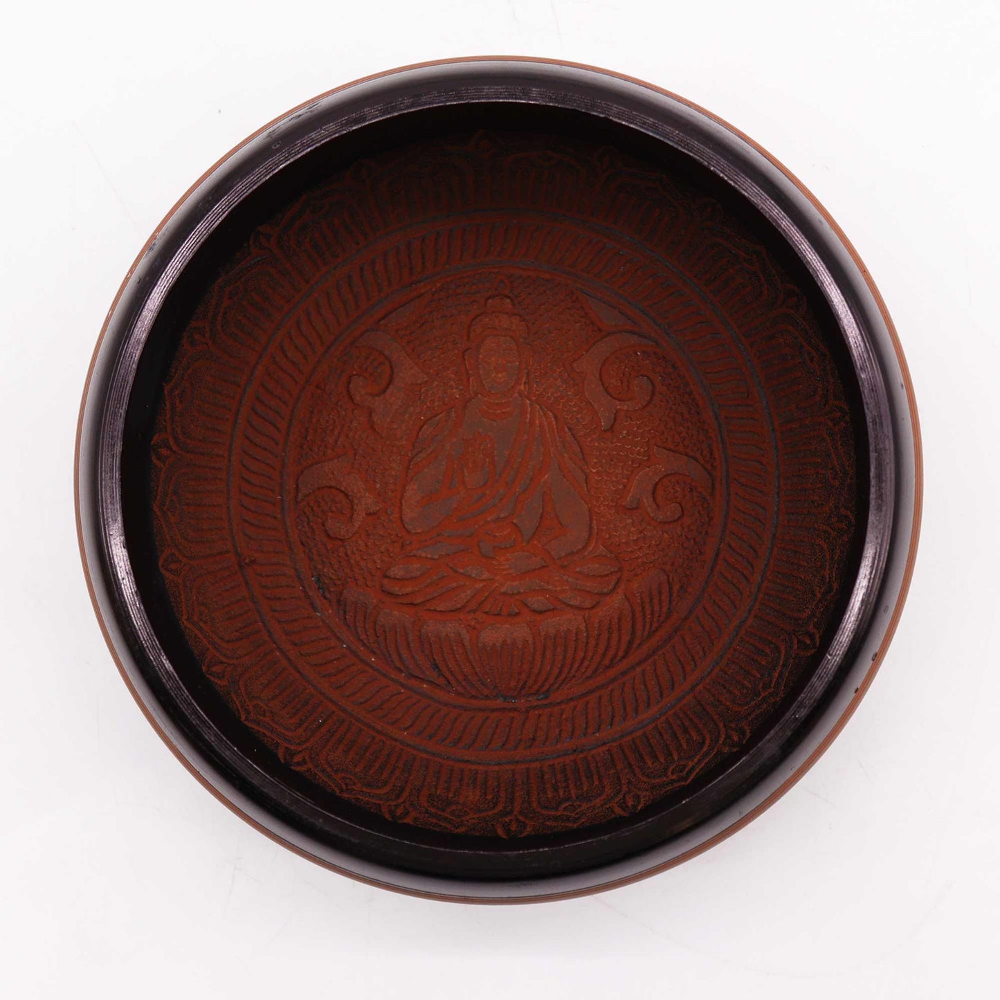 Alt Tag: Aluminium Tibetan Singing Bowl – Clay Om Buddha 16CM, vista superior del interior con grabado de Buda y patrón Om