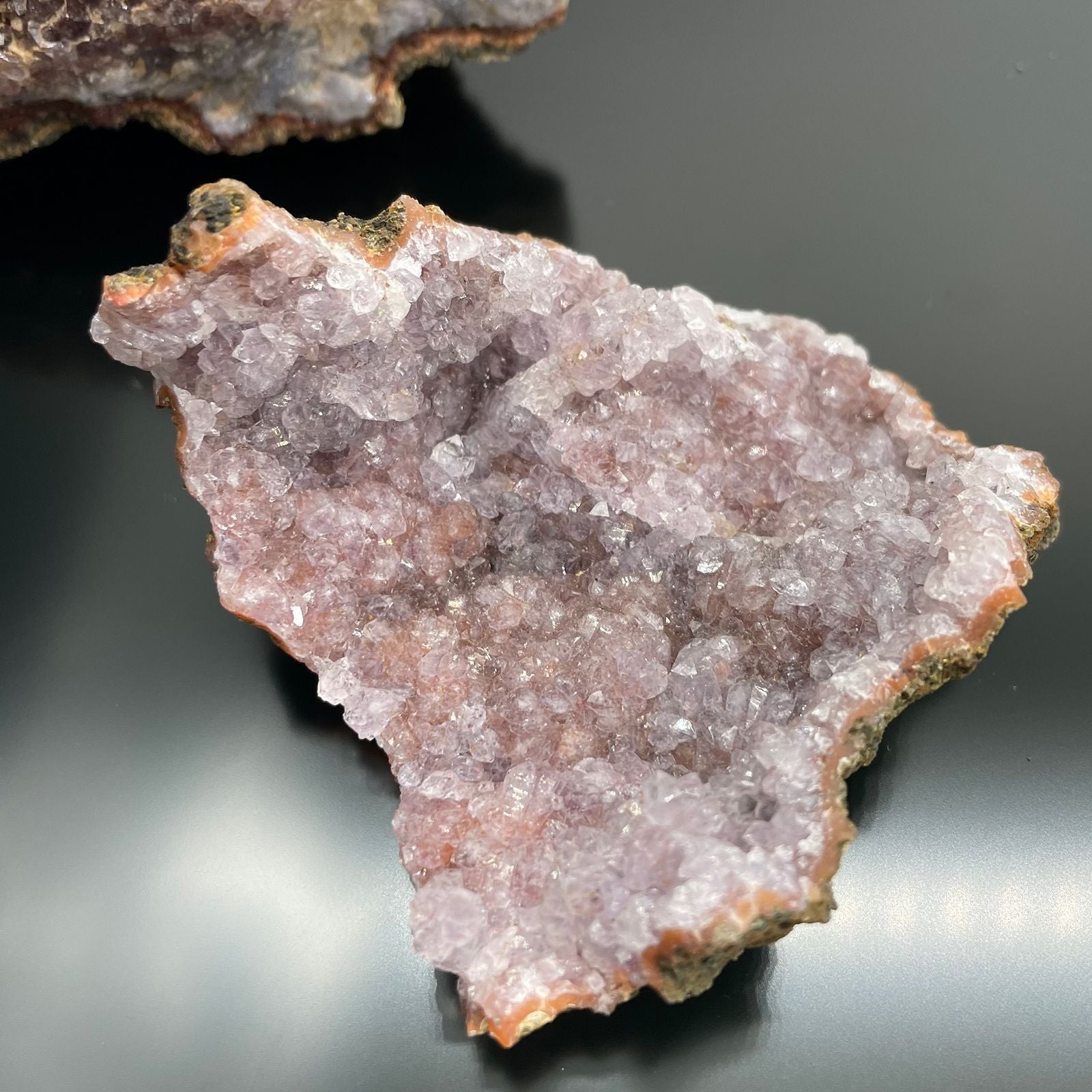 Amethyst Mineral Specimens – Approx. 20 Pieces: close-up purple amethyst crystal cluster mineral specimen on dark background
