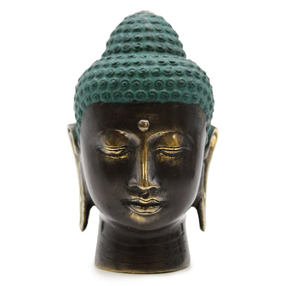 Alt Tag: Cabeza de Buda en latón antiguo – 14.5x7.5 CM, escultura decorativa de cabeza de Buda en latón con rostro detallado y cabello texturizado, vista frontal