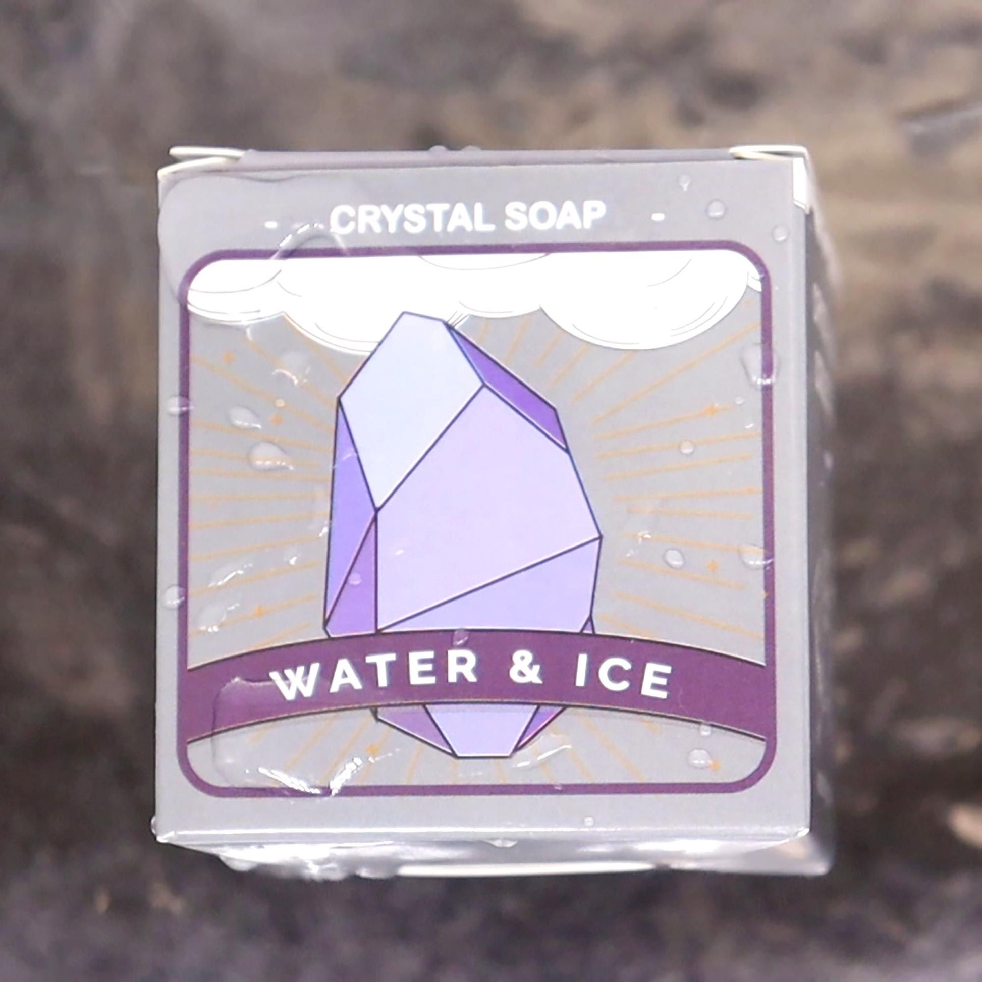 Aqua Crystal Elemental Soap – 100G-Seifenstück Kristallseifen-Verpackung mit lila Edelstein-Illustration und „Water & Ice“-Label