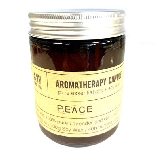 Aromaaroma Soy Candle – Peace (200 g) vela de soja en frasco de vidrio ámbar con tapa metálica y etiqueta “Peace”