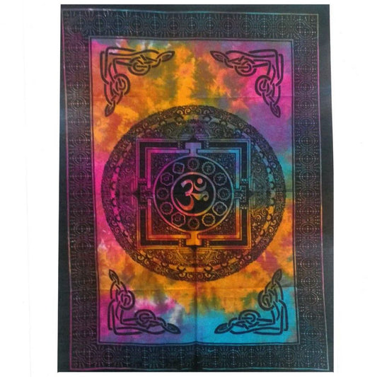 Hantverksmässig väggkonst i bomull – Sacred OM 78x112 CM, bomullstapet med OM-symbol och flerfärgad mandala, indisk konststil