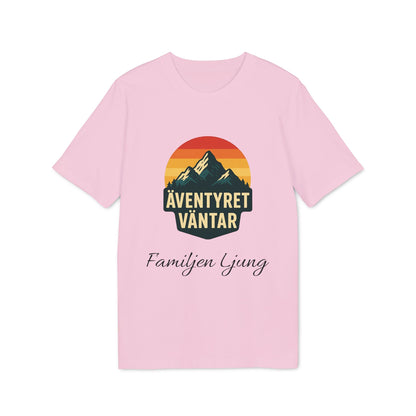 Äventyret Börjar Personlig Familjer På Äventyr 100% Organic Cotton T-Shirt, rosa tee med berggrafik och texten “Äventyret väntar”