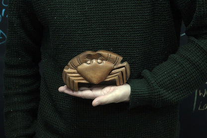 Saman Wood Magic Box – Beach Crab 14x7 CM