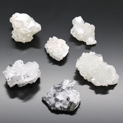 White Apophyllite Clusters – 20–30 MM