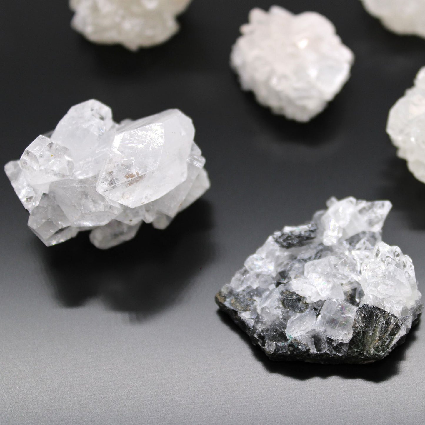 White Apophyllite Clusters – 20–30 MM