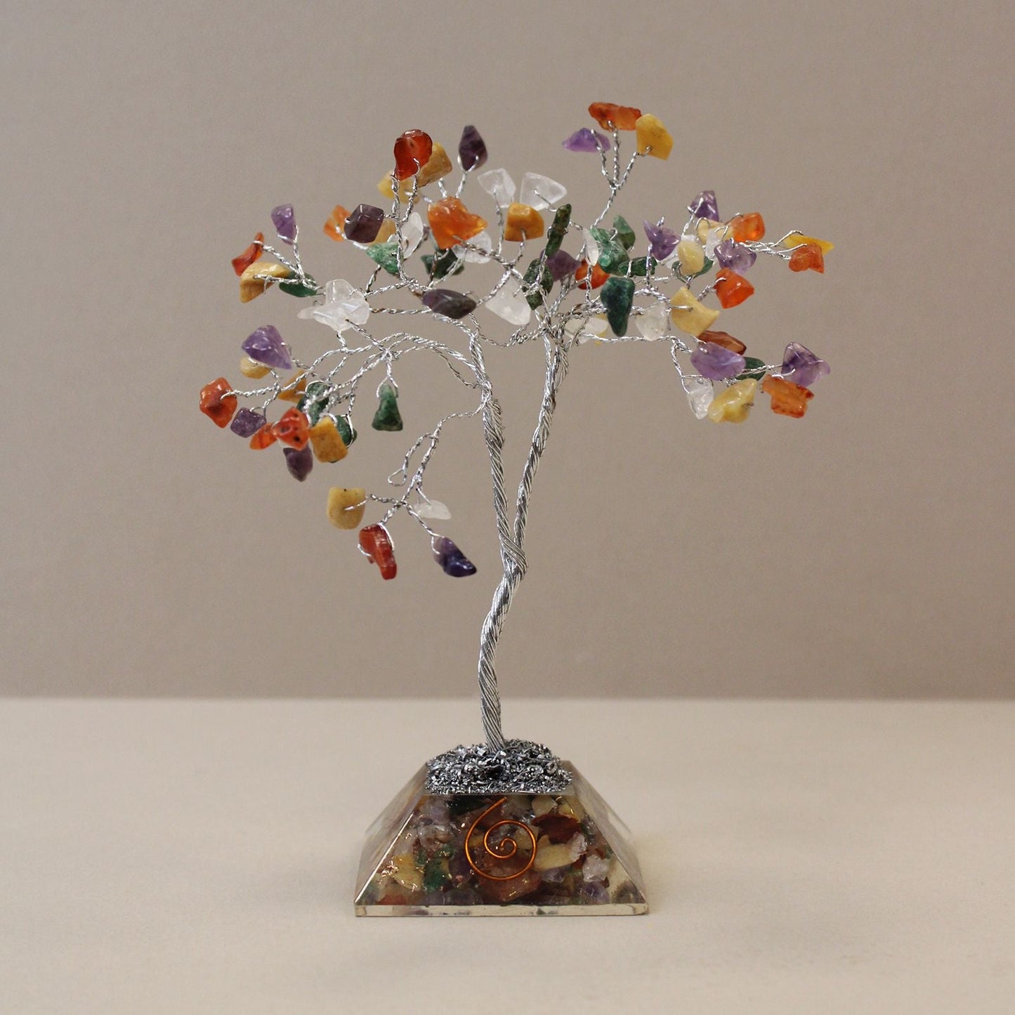 Multicolor gemstone tree sculpture with 80 chipstones on orgonite resin base, 15 cm tall metal wire decor