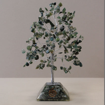 Handcrafted moss agate gemstone tree with 320 chip stones on orgonite resin base, 20.5 x 8 cm, home decor