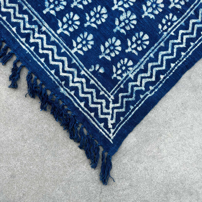 Handmade Indigo Throw – 170 × 120 CM – Chhota Flower
