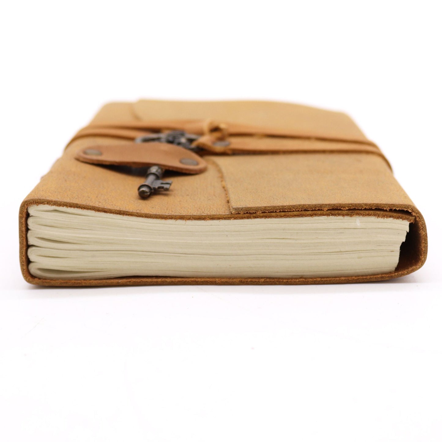 Oiled Tan Leather Journal with Key – 200 Pages (13 × 18 CM)