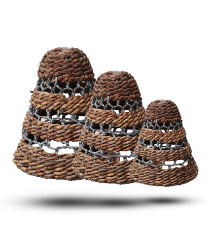 Alt Tag: Banana Leaf & Raffia Lamp Shades – Set of 3, pantallas de lámpara tejidas de banana leaf y rafia en tres tamaños, estilo boho