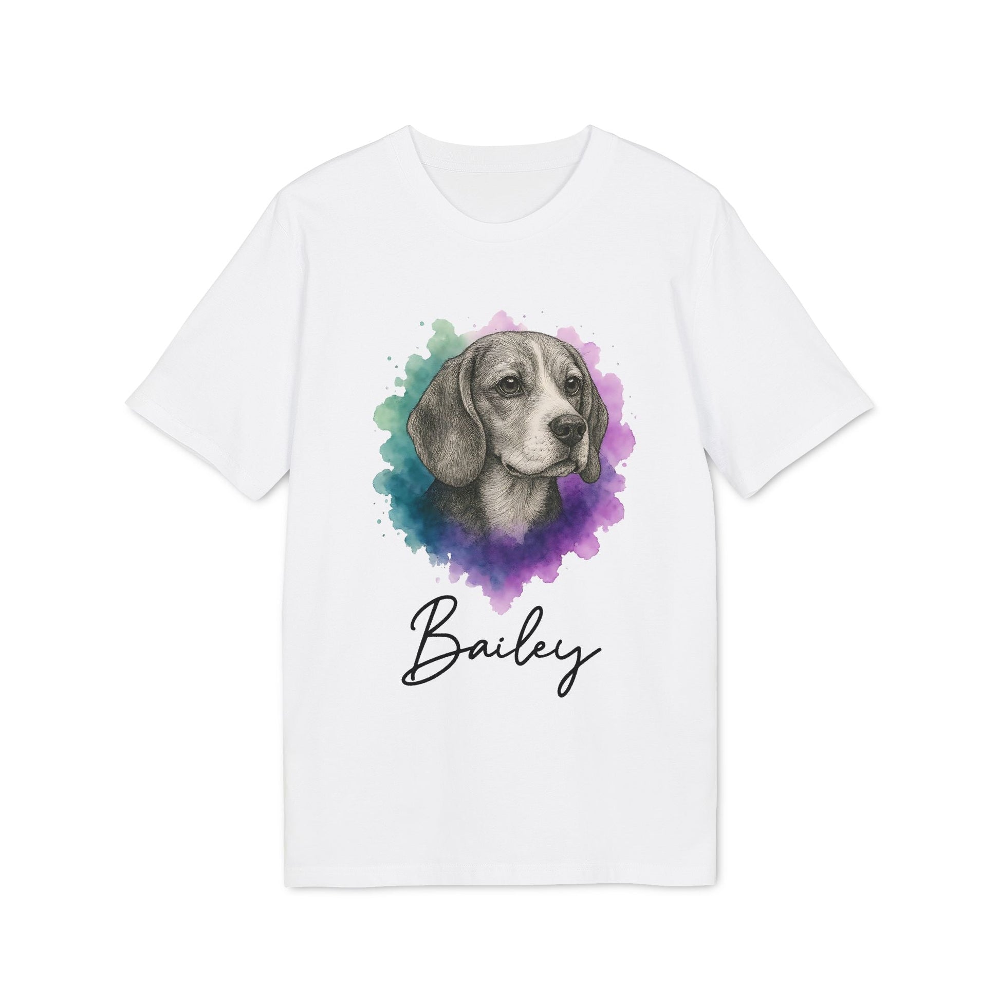 Alt Tag: Beagle Personalized Dog Sustainable Unisex Tee camiseta blanca unisex con retrato de beagle en acuarela y nombre personalizado Bailey
