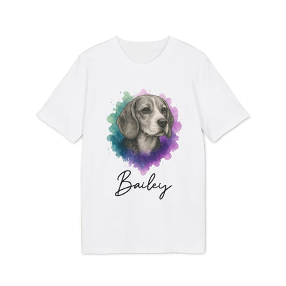 Alt Tag: Beagle Personalized Dog Sustainable Unisex Tee camiseta blanca unisex con retrato de beagle en acuarela y nombre personalizado Bailey