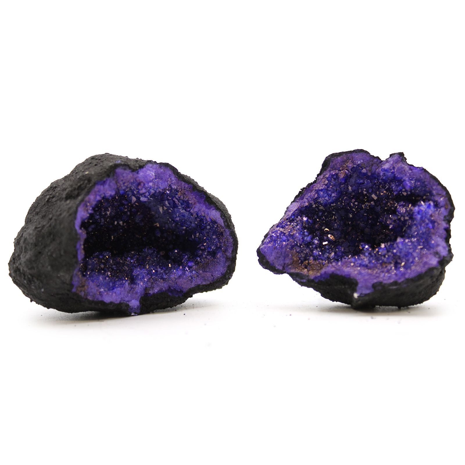 Black Rock Calcite Geode – Turquoise – 8.5x6 CM, dark rock geode halves with sparkling crystal interior on white background