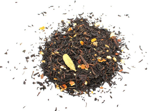 Black Tea Artisan Blend – 1 KG loose leaf Pakistani black tea with cinnamon and orange peel blend on white background