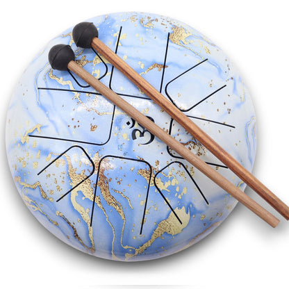 Blue Sky Steel Tongue Drum – 22x18 CM, himmelsblå ståltungtrumma med 8 toner i metall med klubbor inkluderade, sedd uppifrån
