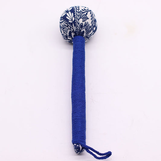 Blue Wormwood Massage Hammer – Wooden Tool with blue-wrapped handle and floral fabric head, lightweight tapping massage accessory