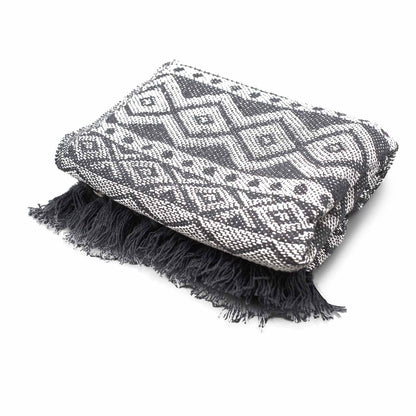 Alt Tag: Boho Comfort Throw – Grey Geometric handwoven cotton throw blanket with grey geometric pattern and fringe