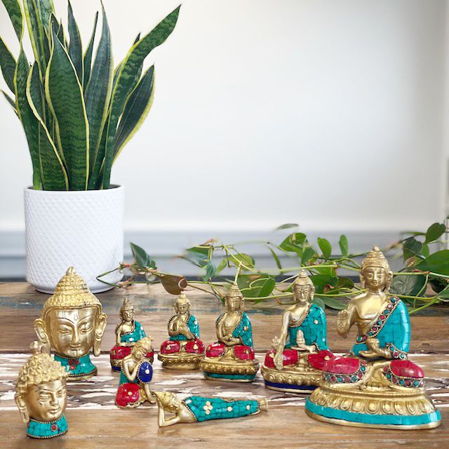 Brass Buddha Figure – Large Head 11.5 CM brass Buddha statues with turquoise and red accents displayed on wooden table
