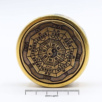 Brass Feng Shui Energy Disc – 2x4.5 CM, disco de latón con grabado Bagua y símbolo yin yang, 20x45 mm