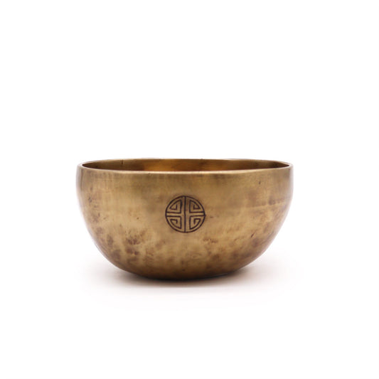 Alt Tag: Brass & Silver Moon Singing Bowl – 13CM, 550G Nepalese Tibetan singing bowl in brass and silver, handcrafted Himalayan design
