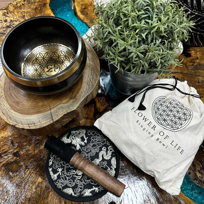Presentset med sjungande skål i mässing – 14CM Flower of Life, skål i mässing med invändig design, klubba, kudde och påse Flower of Life
