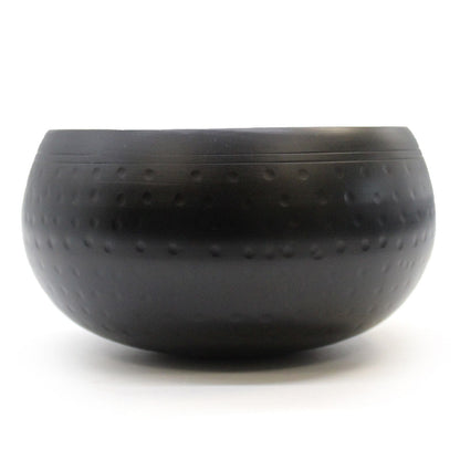 Brass Tibetan Singing Bowl – 18 CM, cuenco tibetano grande negro martillado de latón de 18 cm para meditación y sonido