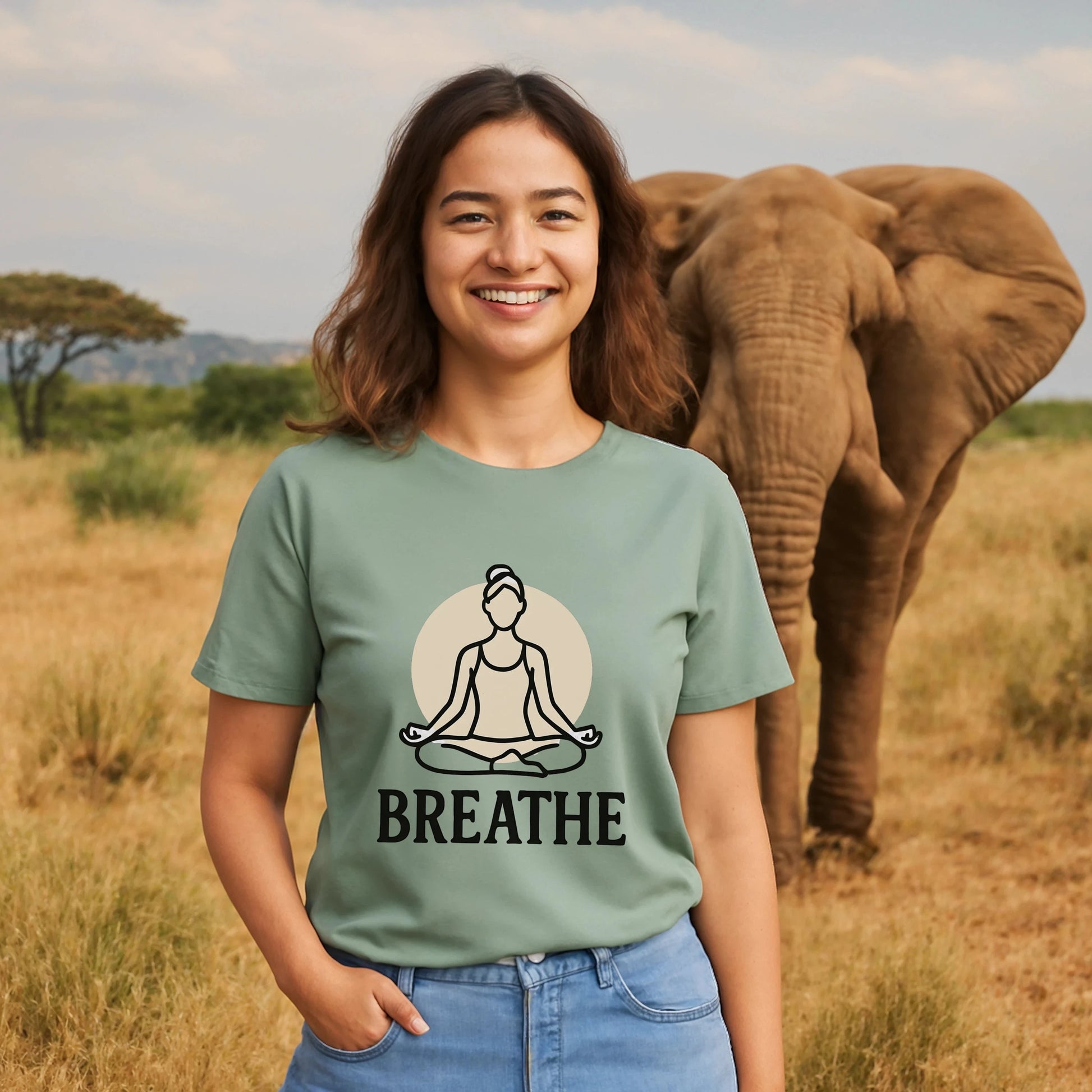 Alt Tag: Breathe Yoga Premium Unisex T-Shirt con diseño “BREATHE” y figura de yoga, camiseta verde usada al aire libre