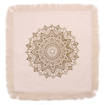 Bronze Lotus Mandala Kuddfodral – 60x60 CM, kuddfodral i indonesisk bomull med tryck av bronze lotus mandala och fransade kanter