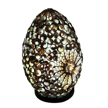 Alt Tag: Chocolate Twist Oval Seashell Lamp – 20CM, lámpara ovalada boho de conchas marinas reales con acabado chocolate twist