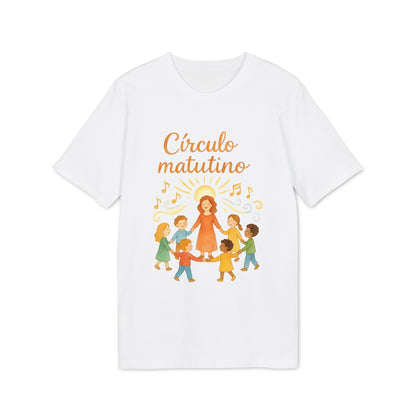 Alt Tag: Circulo Matutino Waldorf Premium Unisex T-Shirt blanca con ilustración de maestra y niños en círculo matutino y texto “Círculo matutino”