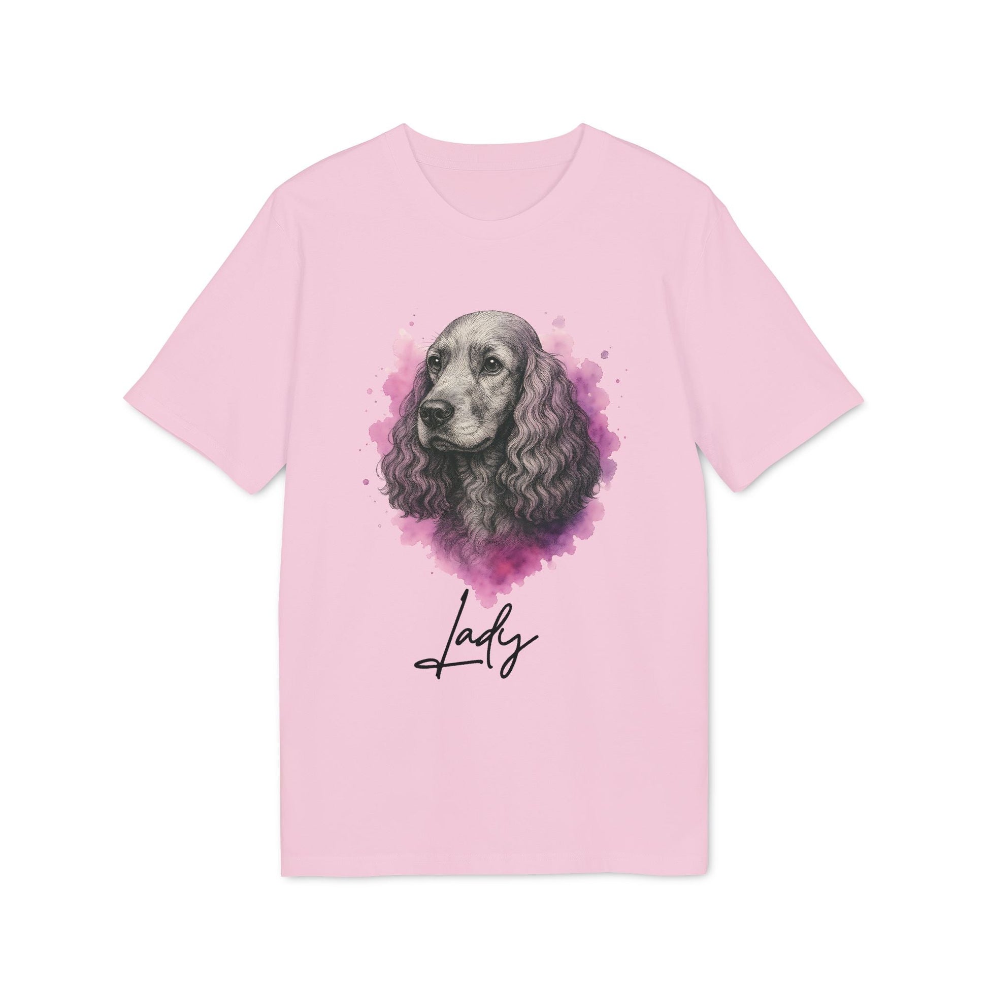 Alt Tag: Cocker Spaniel Personalized Premium Unisex T-Shirt en color rosa con retrato de cocker spaniel y nombre personalizado “Lady”