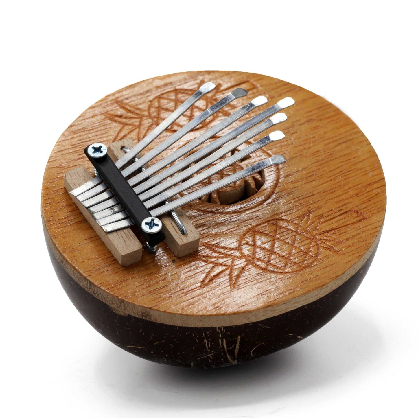 Alt Tag: Coconut Mini Kalimba – 11x8 CM con carcasa de coco y 8 lengüetas de acero, instrumento musical compacto