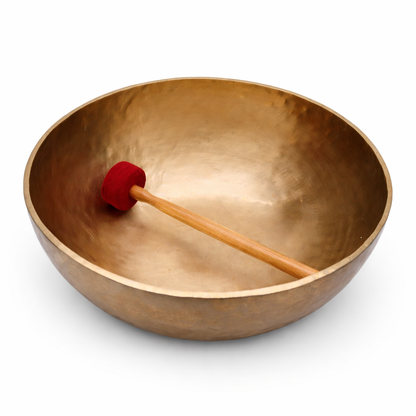 Alt-Tag: Kolossale tibetische Klangschale – 50x20 CM, 10.7 KG mit Holzschlägel und rotem Filzklöppel, handgefertigte Metall-Meditationsschale