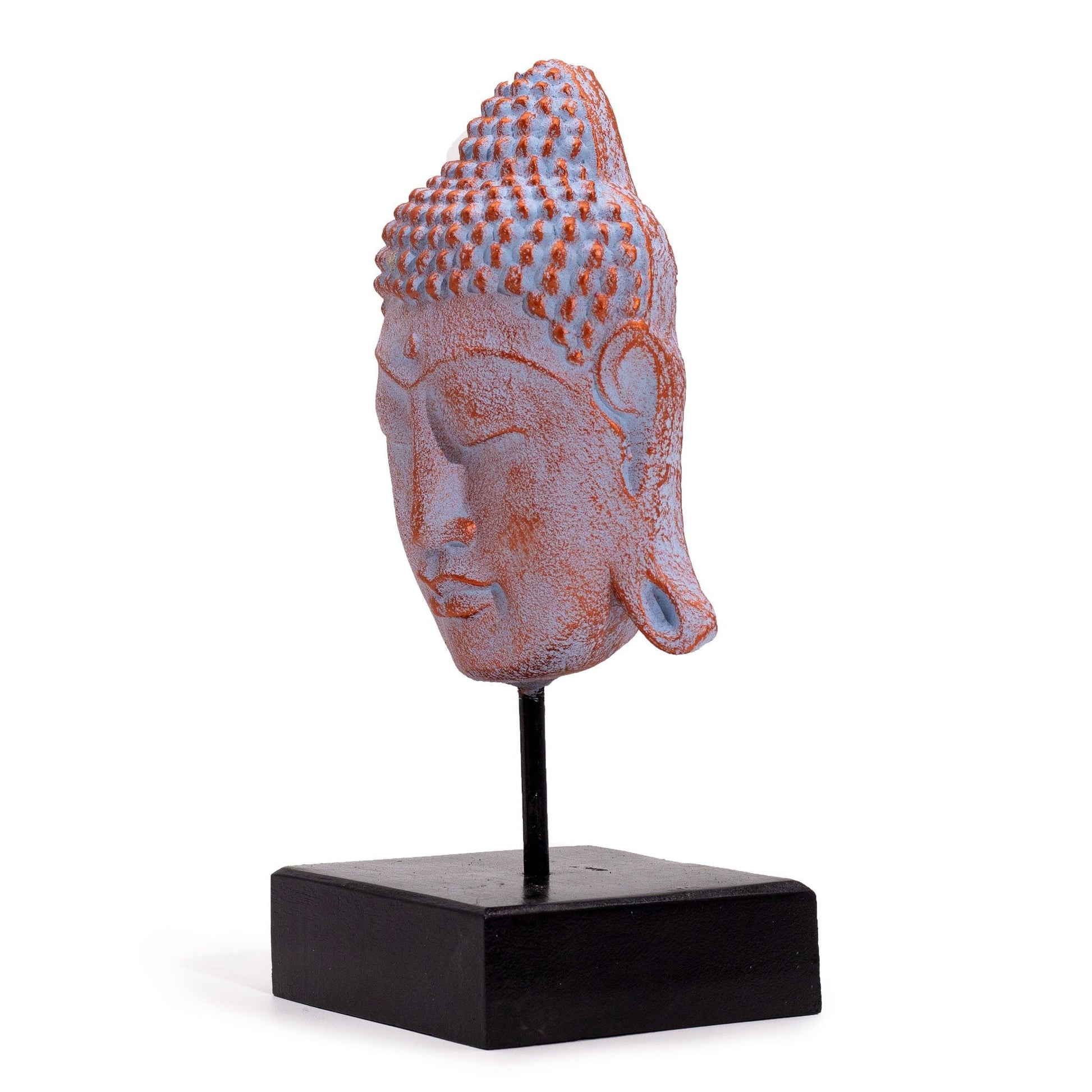 Alt Tag: Estatua de Buda de concreto y jempinis – 33x18x18 CM, cabeza de Buda en acabado cobre azul sobre base negra, concreto y jempinis