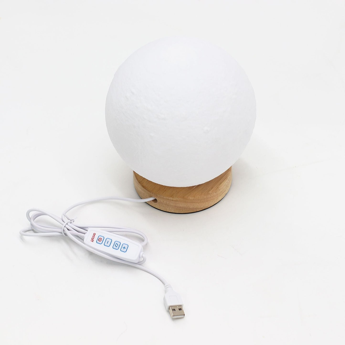 Alt Tag: Cornstarch PLA Moon Lamp – 3 Settings USB esfera tipo luna con base de madera y control USB con cable