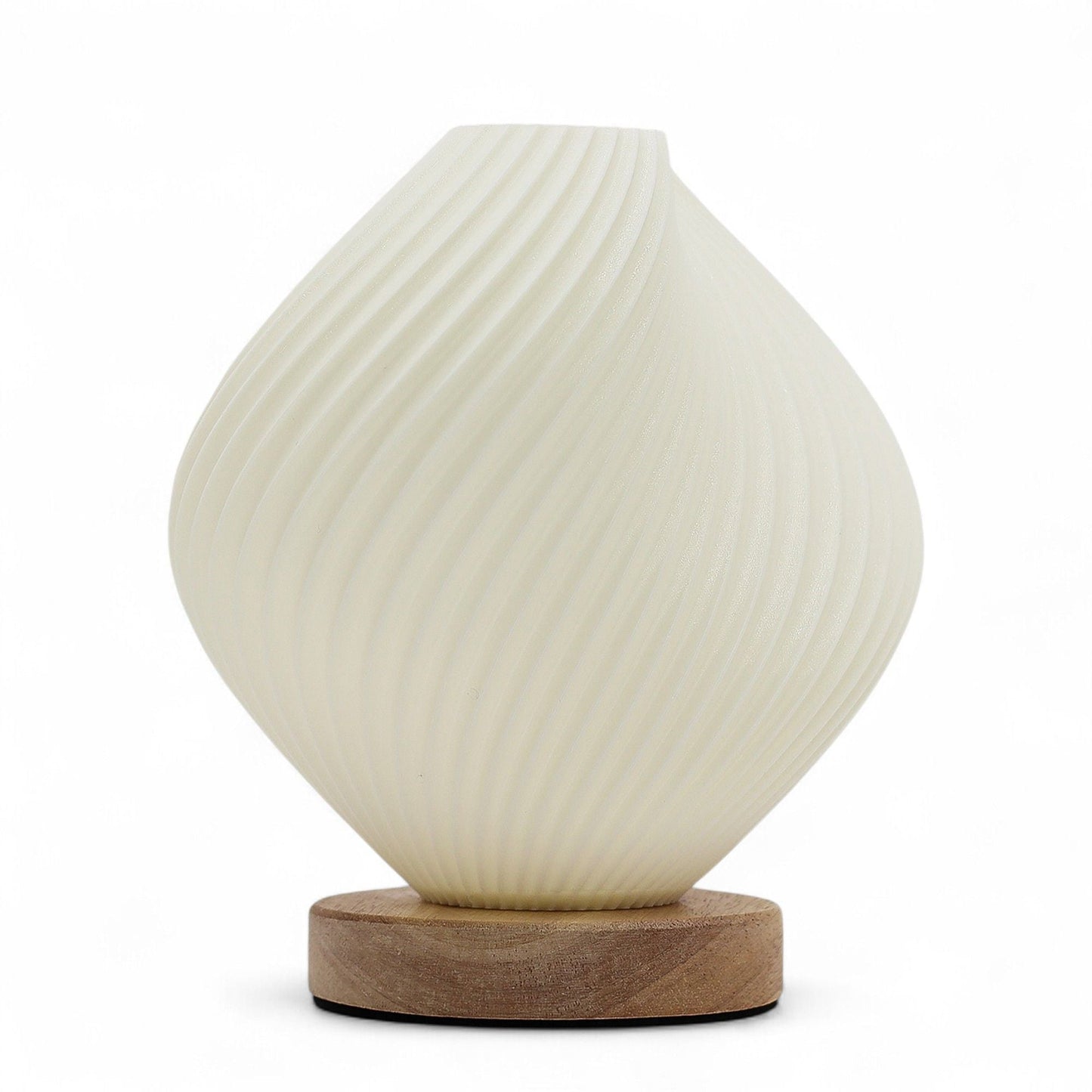 Alt Tag: Cornstarch PLA USB Lamp – Shell Twisted 18x13x17 CM, white twisted shell lamp shade on round wooden base