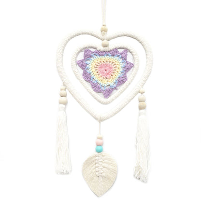 Cotton Dream Catcher – Medium Multi Heart Design, drömfångare i bomull i hjärtform med träpärlor och tofsar, 35x19 cm