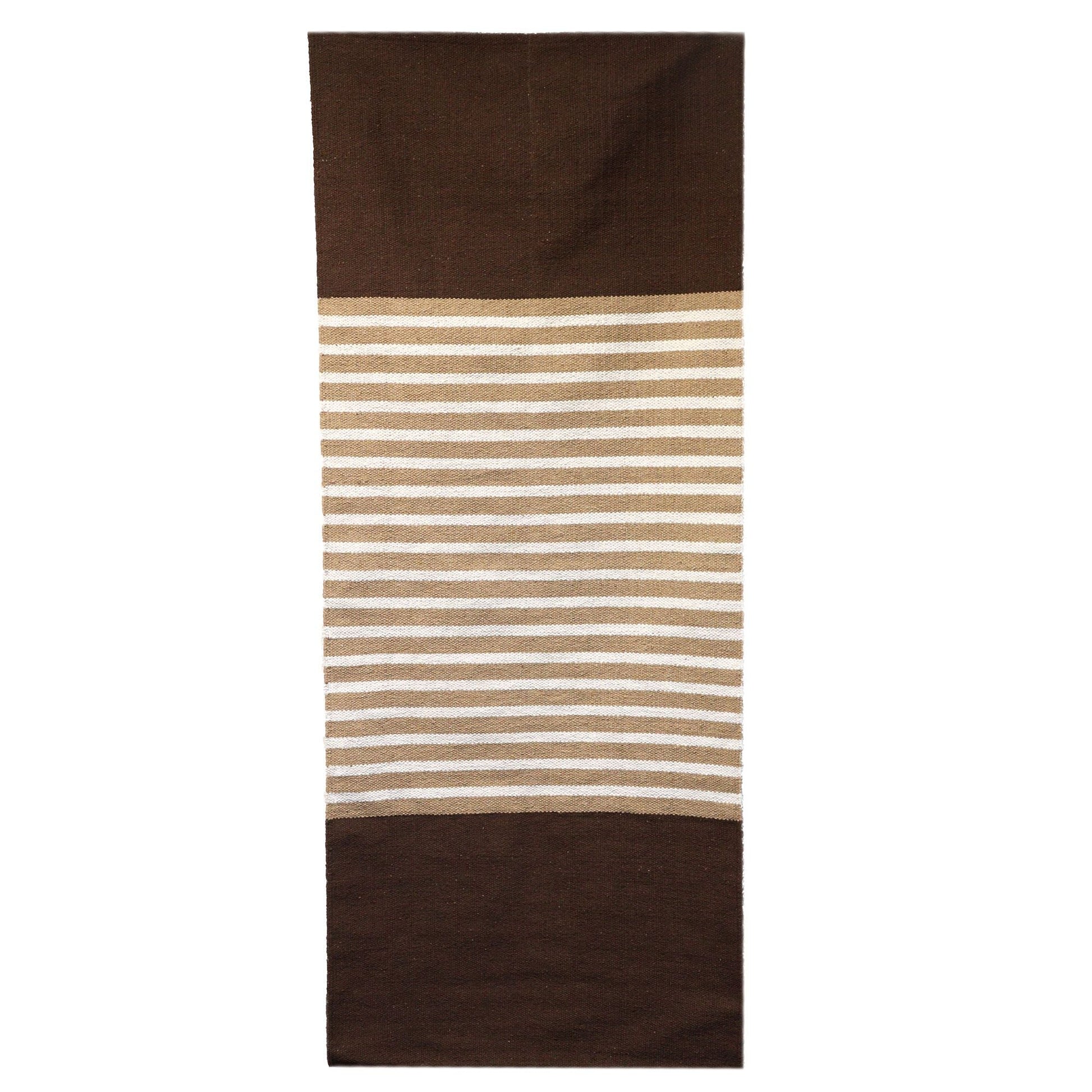 Alt Tag: Cotton Elegance Rug – 70x171 CM, mörkbrun/beige, vävd bomullsmatta med beige ränder och mörkbruna kanter