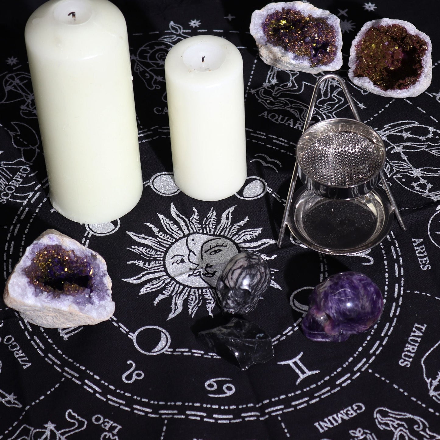 Alt Tag: Cotton Esoteric Altar Cloth – Horoscope Design 50x50 CM with zodiac chart print, candles, crystals, and incense burner on altar