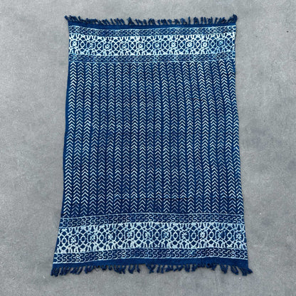 Cotton Handmade Indigo Throw – 170x120 CM blue indigo-dyed cotton throw with white geometric pattern and fringed edges