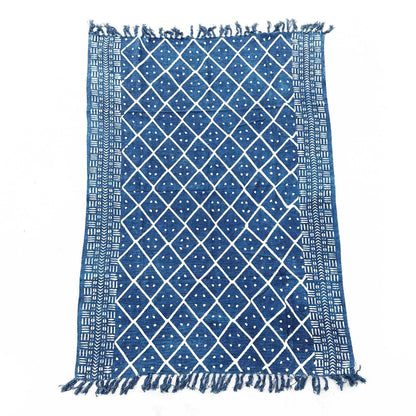 Cotton Indigo Throw – 170x120 CM Midnight Heerak hand-dyed cotton throw with indigo blue diamond pattern and fringed edges