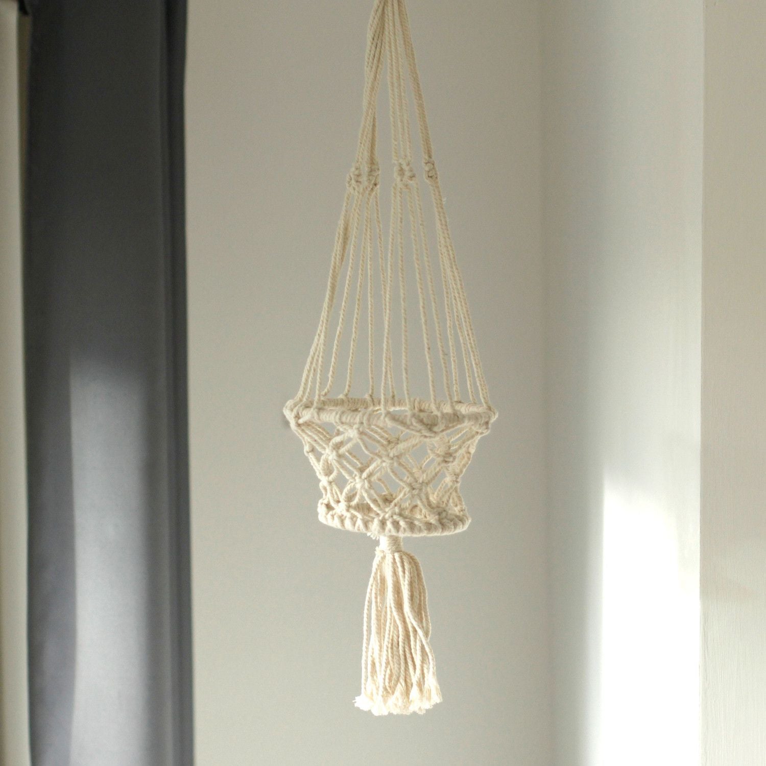 Cotton Macrame Pot Holder – Single Small 75x7 CM colgador de macramé de algodón para maceta pequeña, diseño artesanal color natural
